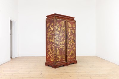 Lot 262 - An export red lacquer and gilt cabinet