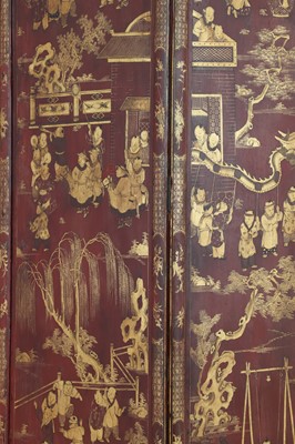 Lot 262 - An export red lacquer and gilt cabinet
