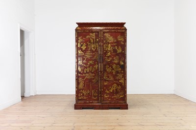 Lot 262 - An export red lacquer and gilt cabinet