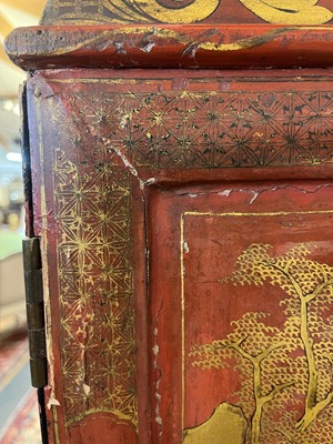 Lot 262 - An export red lacquer and gilt cabinet