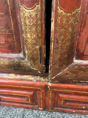 Lot 262 - An export red lacquer and gilt cabinet