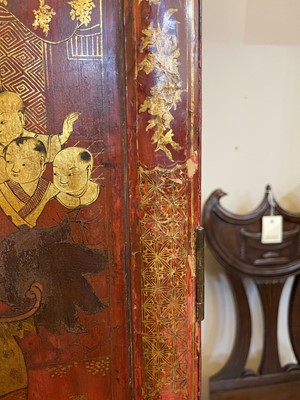 Lot 262 - An export red lacquer and gilt cabinet