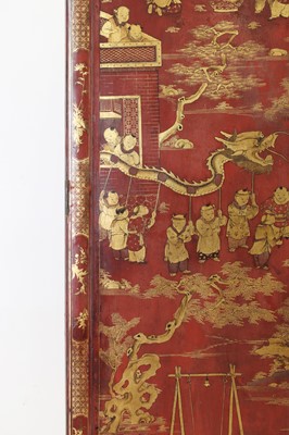 Lot 262 - An export red lacquer and gilt cabinet
