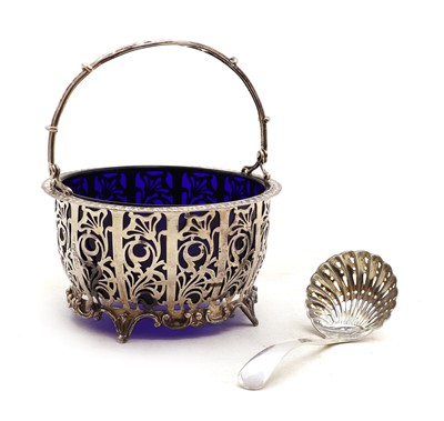Lot 16 - An Edwardian silver sugar basket