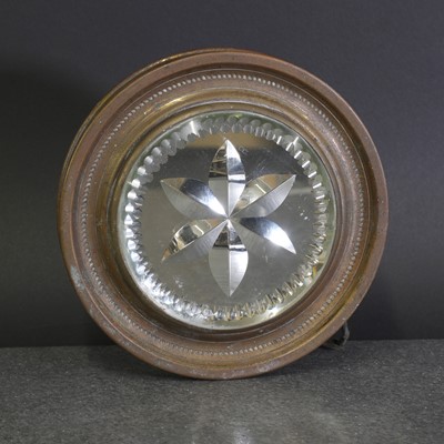 Lot 65 - A sorcerer's mirror