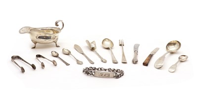 Lot 75 - An Edwardian silver sauceboat