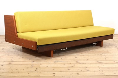 Lot 334 - A Danish model ‘GE-258’ teak daybed