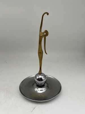 Lot 122 - An Hagenauer figural ashtray
