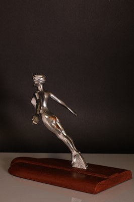 Lot 127 - An Art Deco 'Desmo' cast and chrome car mascot