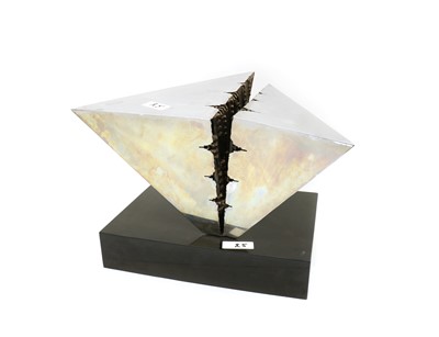 Lot 314 - A contemporary chrome sculpture