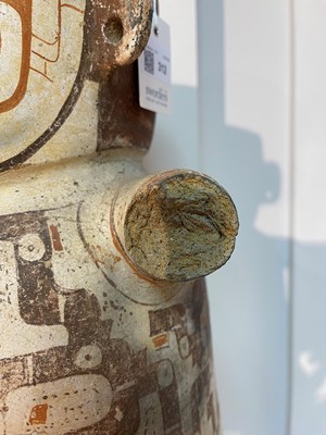 Lot 312 - An Omagua figural pottery funerary vessel