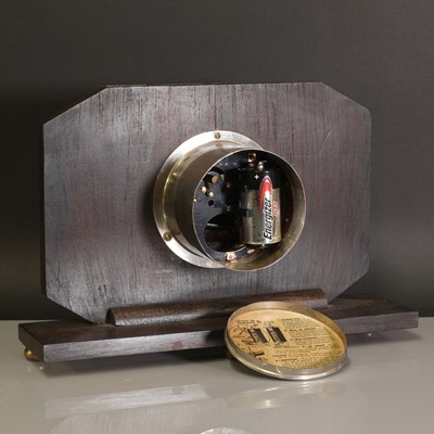 Lot 176 - An Art Deco ATO Clock Company mantel clock