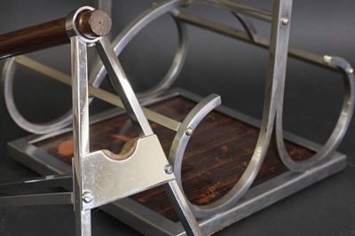 Lot 174 - An Art Deco chrome and wood bottle carrier