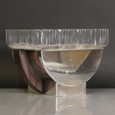 Lot 172 - An Art Deco silver-plated jardinière