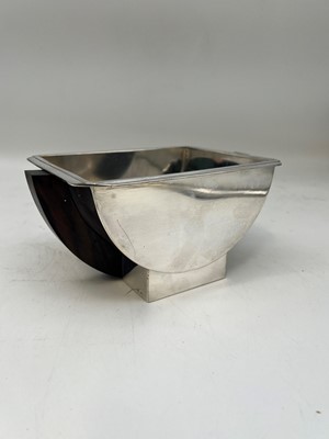 Lot 172 - An Art Deco silver-plated jardinière