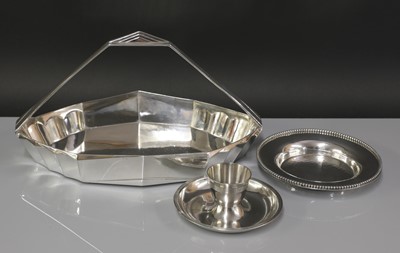 Lot 171 - Three Art Deco silver-plated items
