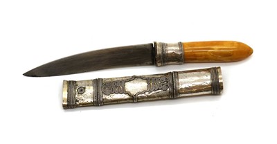 Lot 130 - A Burmese Dha