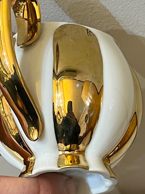 Lot 135 - An Austrian Augarten 'Melon' mocha set