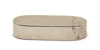Lot 89 - A George III silver pocket snuffbox
