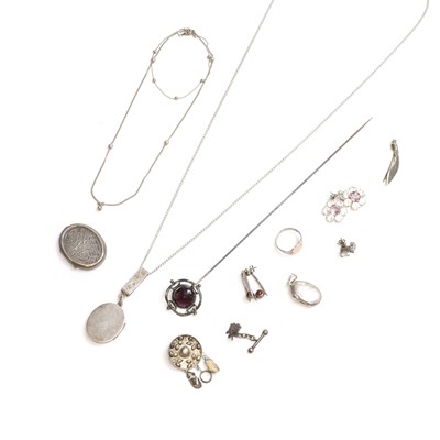 Lot 236 - A collection of silver