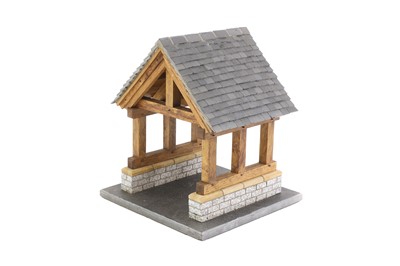 Lot 170 - A bird table