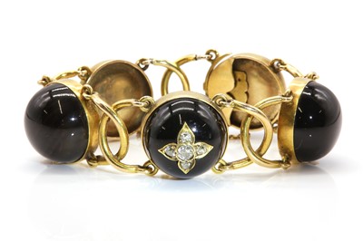 Lot 56 - A late Victorian diamond and agate bracelet