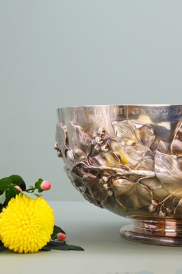 Lot 111 - An early Victorian silver punchbowl