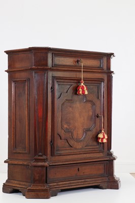 Lot 67 - A walnut credenza