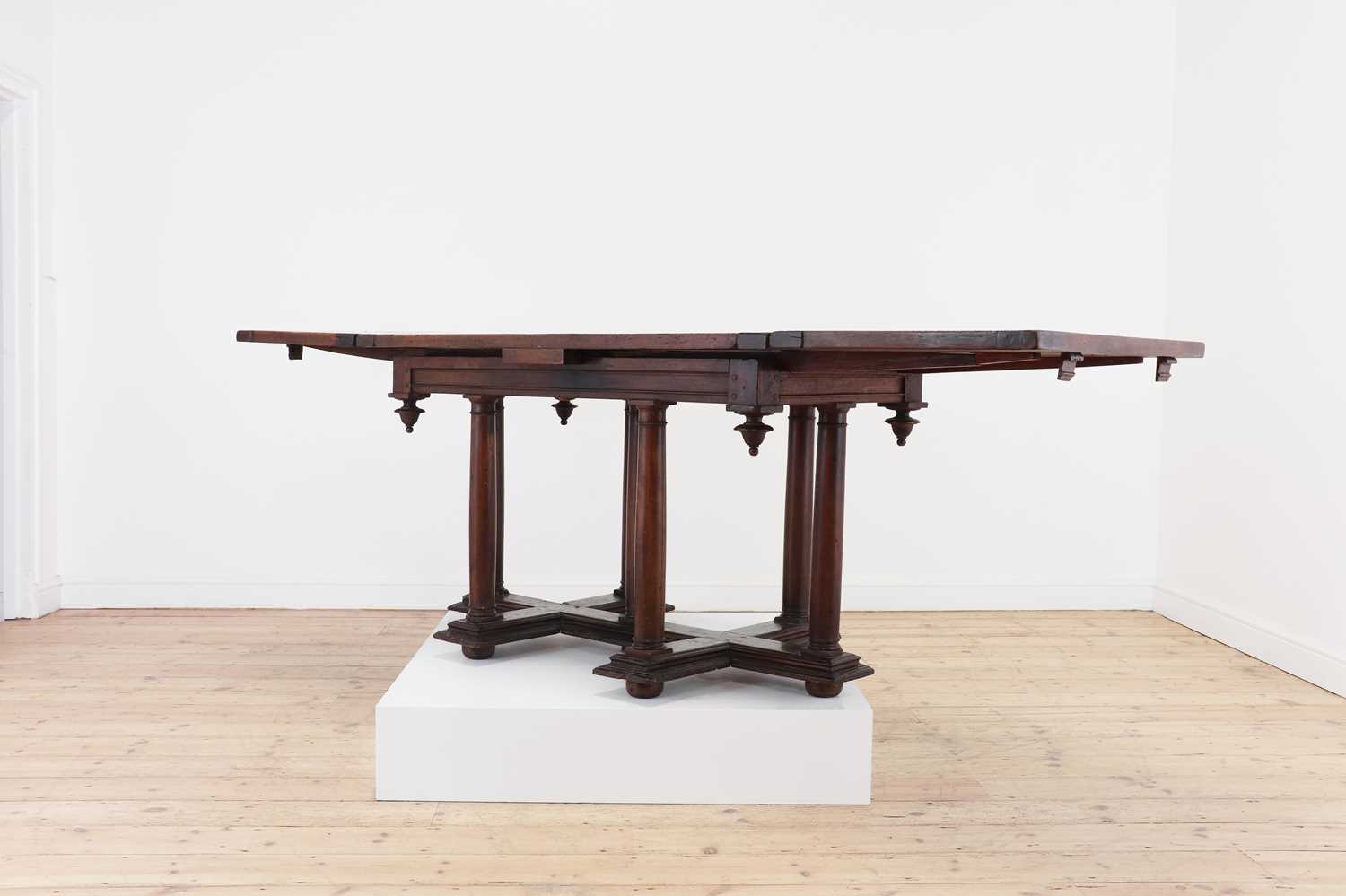 Lot 9 - Formerly in the collection of the Metropolitan Museum of Art, New York