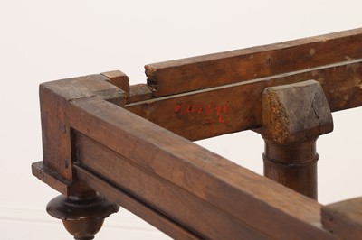 Lot 9 - Formerly in the collection of the Metropolitan Museum of Art, New York