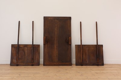 Lot 9 - Formerly in the collection of the Metropolitan Museum of Art, New York