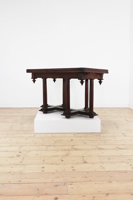 Lot 9 - Formerly in the collection of the Metropolitan Museum of Art, New York