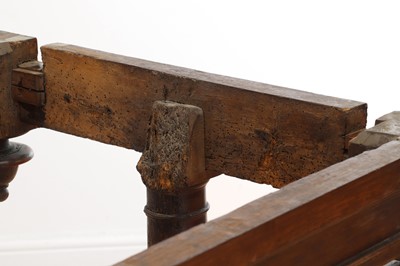Lot 9 - Formerly in the collection of the Metropolitan Museum of Art, New York