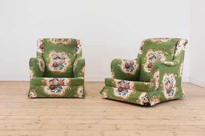 Lot 23 - A pair of 'St. James' armchairs by Kingcome