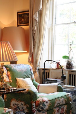 Lot 23 - A pair of 'St. James' armchairs by Kingcome
