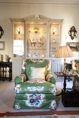 Lot 23 - A pair of 'St. James' armchairs by Kingcome