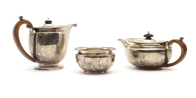 Lot 11 - A George III silver tea service