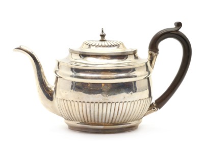 Lot 1 - A George III silver teapot