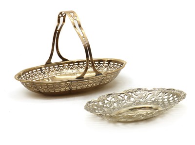 Lot 52 - A silver basket