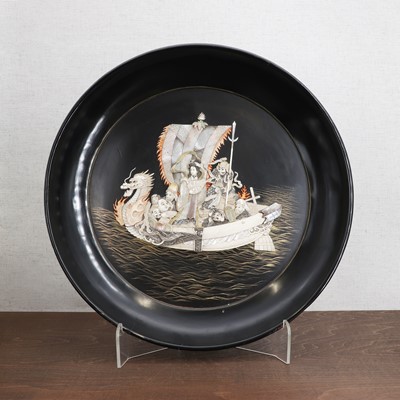 Lot 294 - A large Japanese lacquered charger