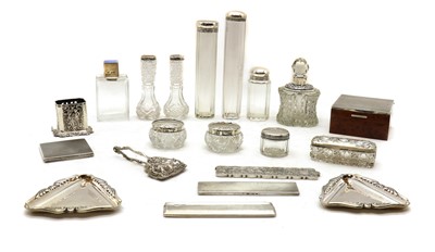 Lot 59 - A collection of silver items