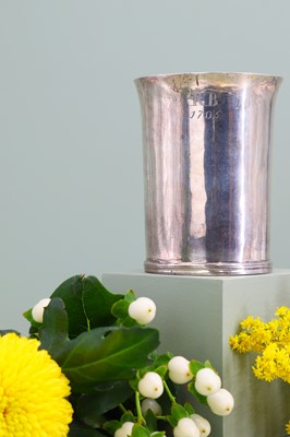Lot 108 - A plain James II East Anglian provincial silver beaker