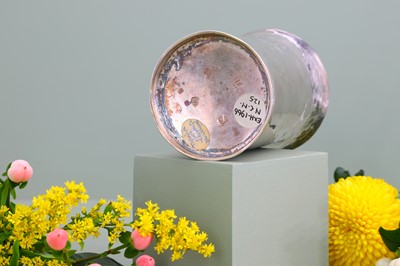 Lot 109 - A William III East Anglian provincial silver engraved beaker