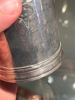 Lot 109 - A William III East Anglian provincial silver engraved beaker