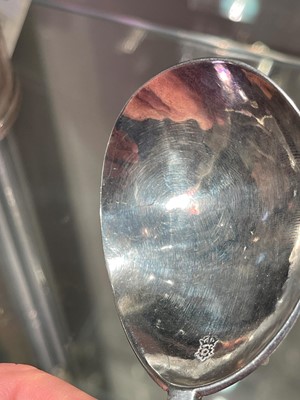 Lot 100 - A Charles I East Anglian provincial silver seal-top spoon