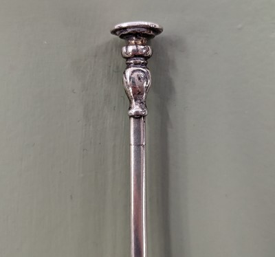 Lot 100 - A Charles I East Anglian provincial silver seal-top spoon
