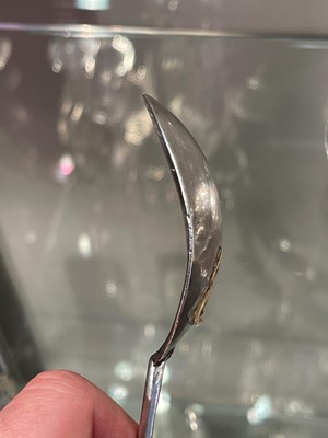 Lot 99 - A good Charles I East Anglian provincial silver seal-top spoon