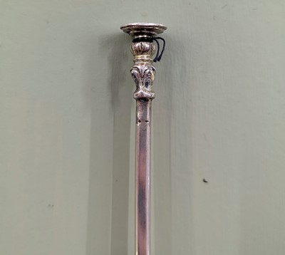 Lot 99 - A good Charles I East Anglian provincial silver seal-top spoon