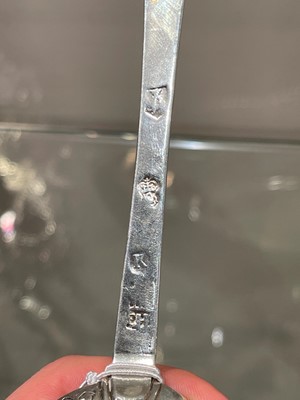 Lot 104 - A William III East Anglian provincial silver trefid spoon