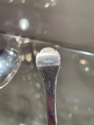 Lot 103 - A Charles II East Anglian provincial silver trefid spoon